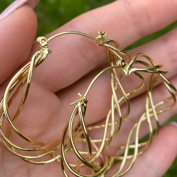 New 18k gold plated hoop earrings - Picture 5 of 5